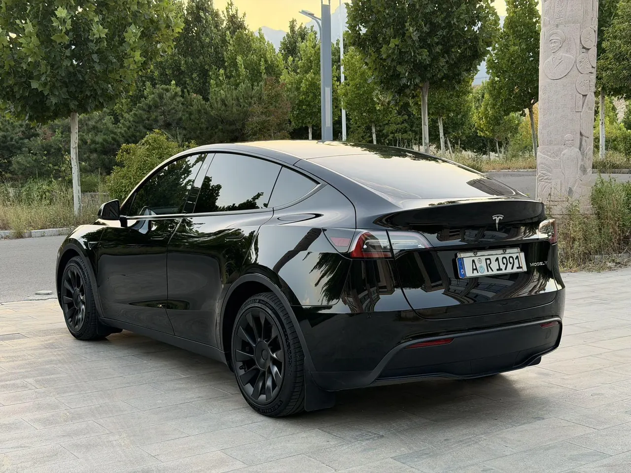 Tesla 2021 Model Y Standard Endurance Rear Drive Automatic Gear 4