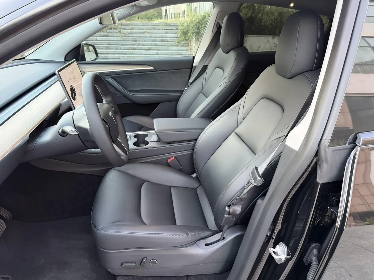 Tesla 2021 Model Y Standard Endurance Rear Drive Automatic Gear 6