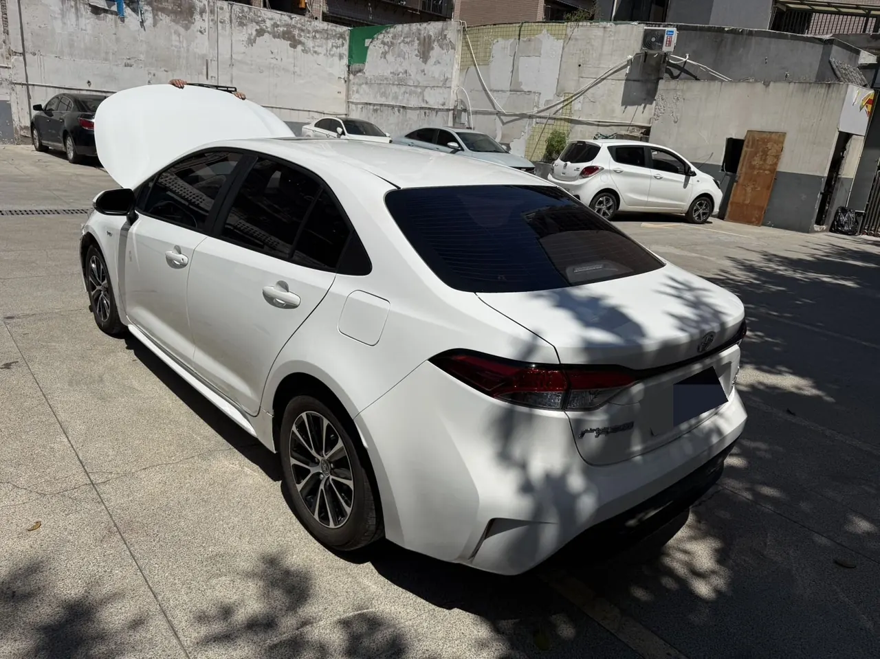 Toyota 2024 Lei Ling Shuangqing 1.8 Stepless Intelligent Electric Hybrid Deluxe Edition Automatic Gear 2