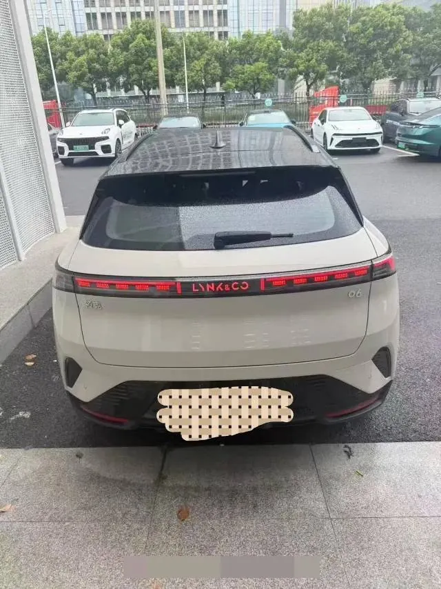LYNK&amp;CO 2026 LYNK&amp;CO 06 1.5T Relive Ultra Auto 3