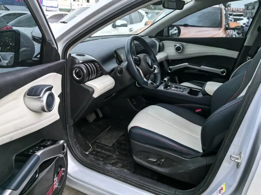 BYD Yuan PLUS 2022 Yuan PLUS 430KM Honorable Automatic Gear 2