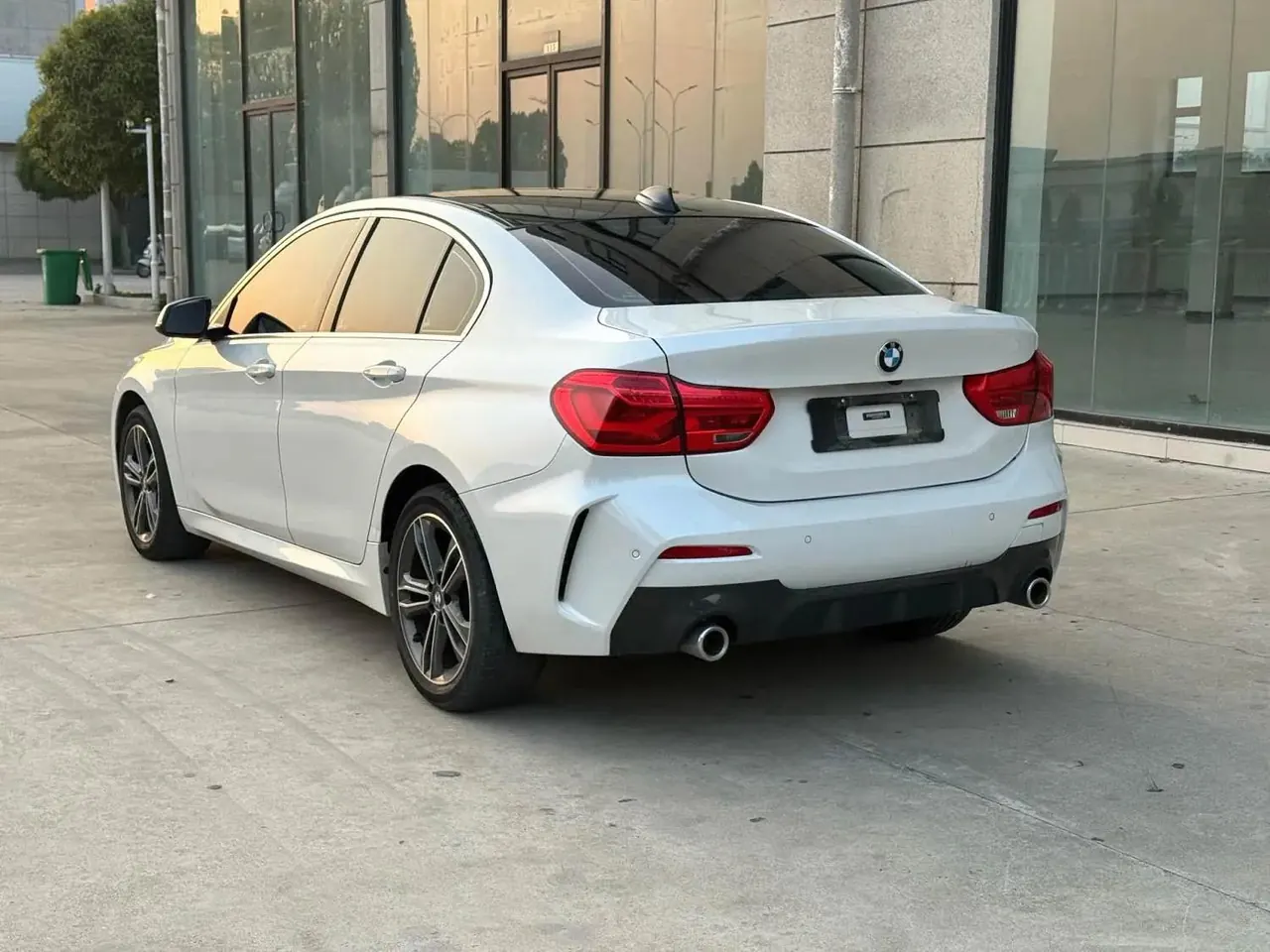 BMW 1 Series 2022 120i 1.5T M Sports Edition Automatic Gear 7