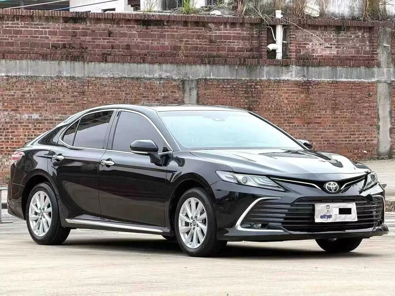 Toyota 2023 Camry 2.0GVP Stepless Leading Edition Automatic Gear 3