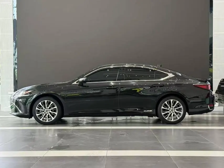 Lexus ES (Imported) 2020 ES300h 2.5 Stepless Excellence Edition Automatic Gear 6