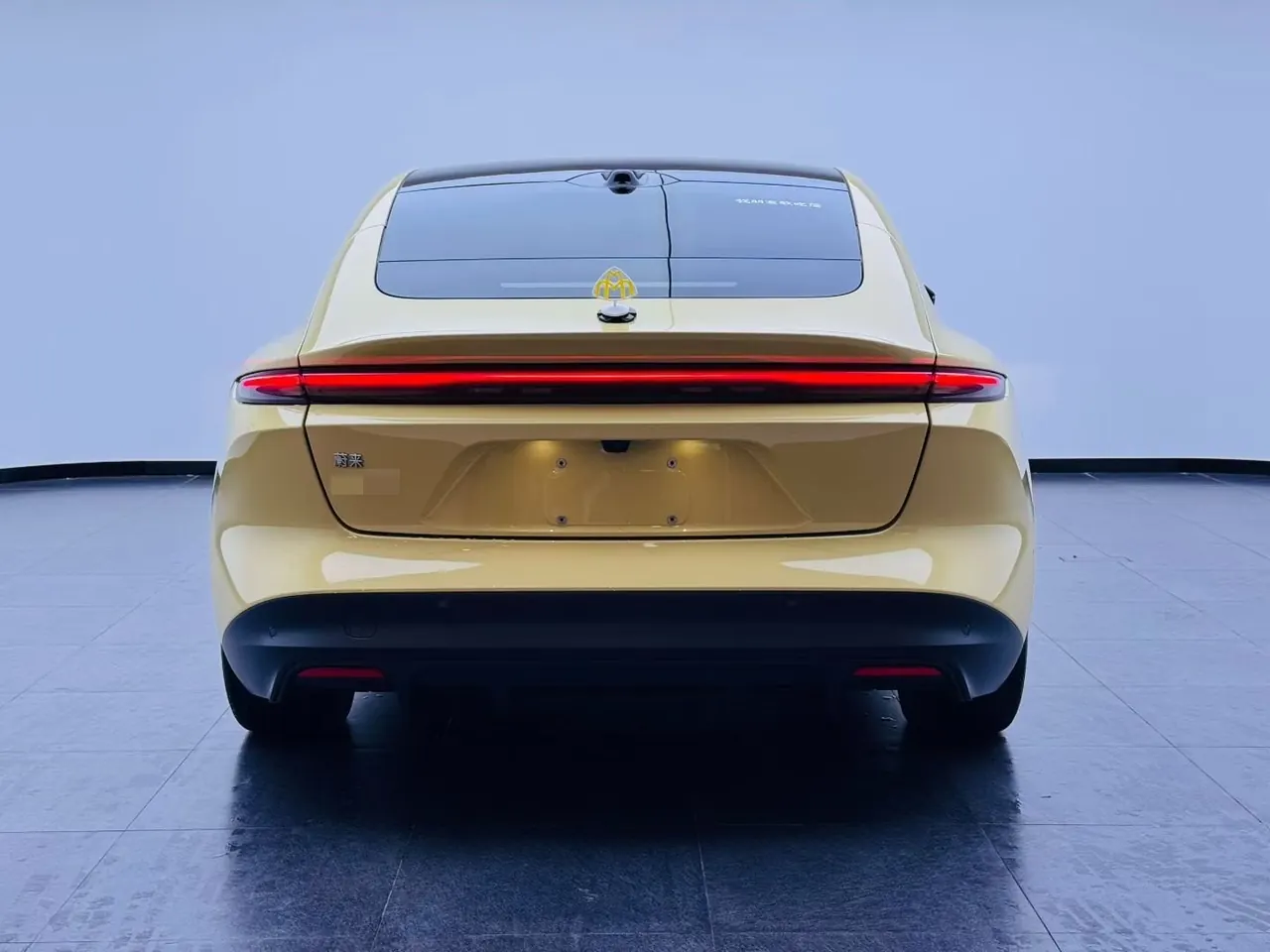 NIO 2022 ET5 75kWh automatic gear 7
