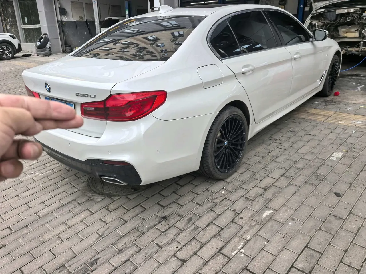 BMW 5 Series 2020 530Li 2.0T Leading M Sports Suit Automatic Gear 3