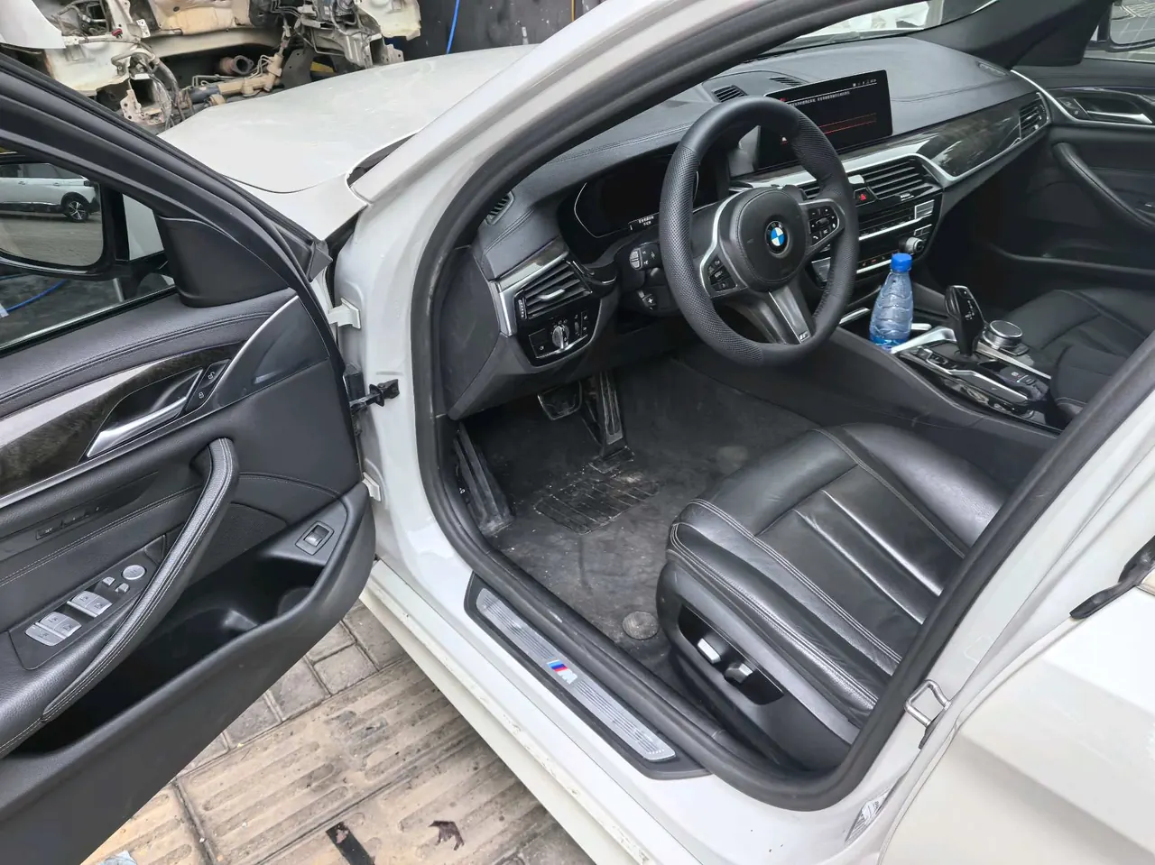 BMW 5 Series 2020 530Li 2.0T Leading M Sports Suit Automatic Gear 5