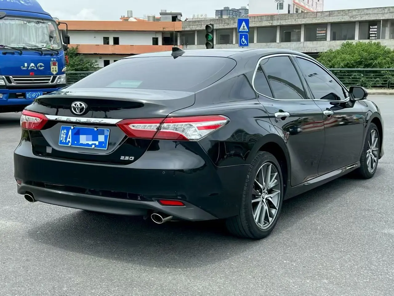 Toyota 2021 Camry 2.5G Deluxe Edition Automatic Gear 7
