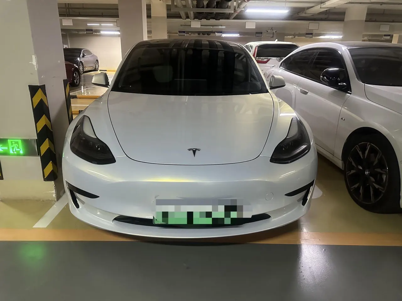 Tesla 2022 Model 3 rear-wheel drive version of automatic transmission 2
