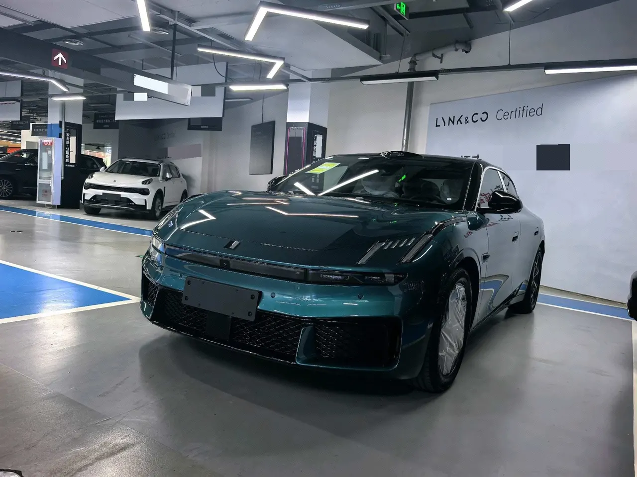 LYNK&amp;CO 2026 LYNK&amp;CO 10 701 Long Endurance Ultra Auto - View 1