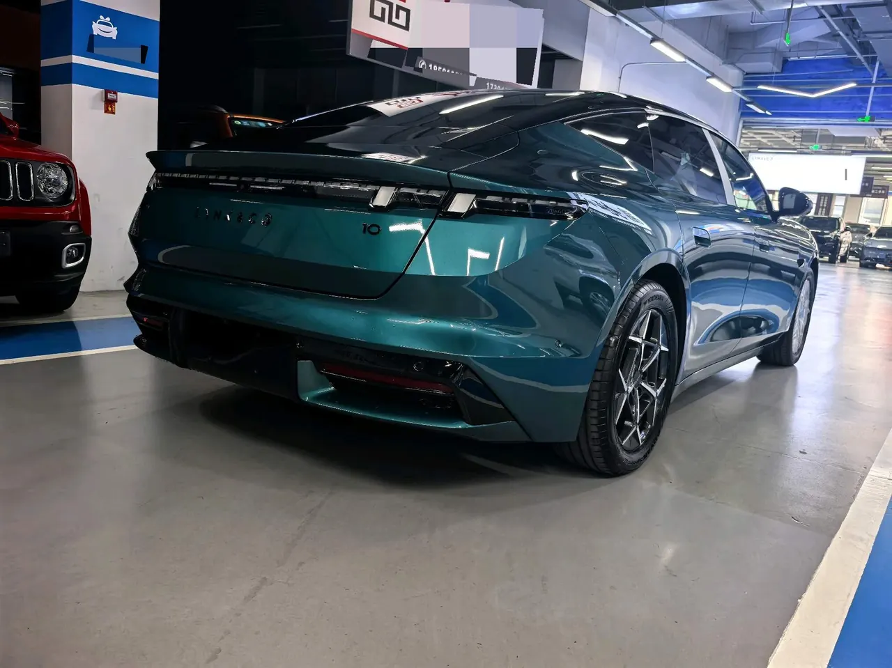 LYNK&amp;CO 2026 LYNK&amp;CO 10 701 Long Endurance Ultra Auto 8