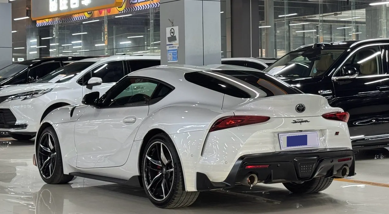 Toyota Supra (Imported) 2021 Supra 3.0T GR Standard Automatic Gear 4