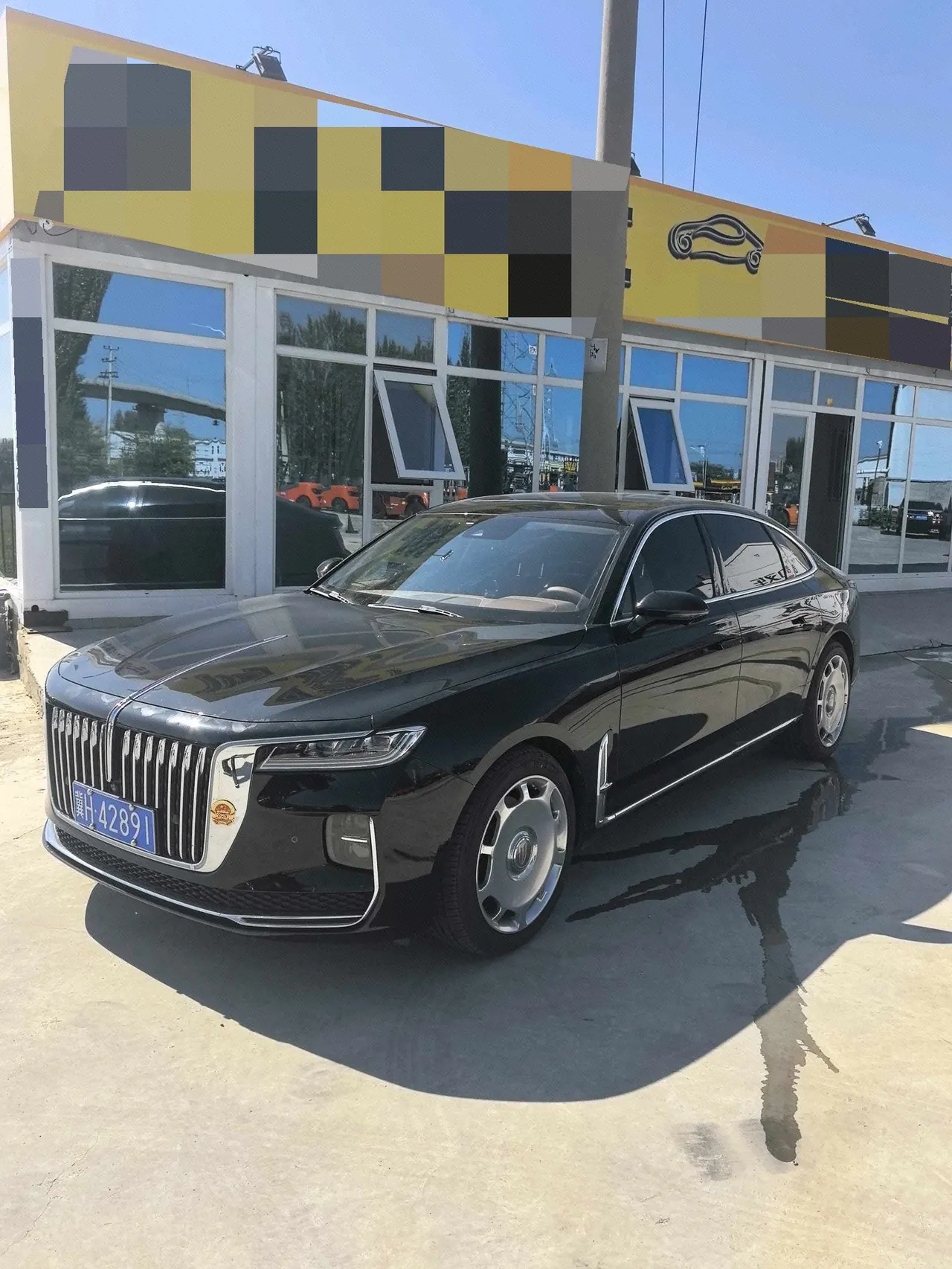 HongQi 2020 H9 48V 2.0T Zhilian Flag Edition Automatic Gear - View 1