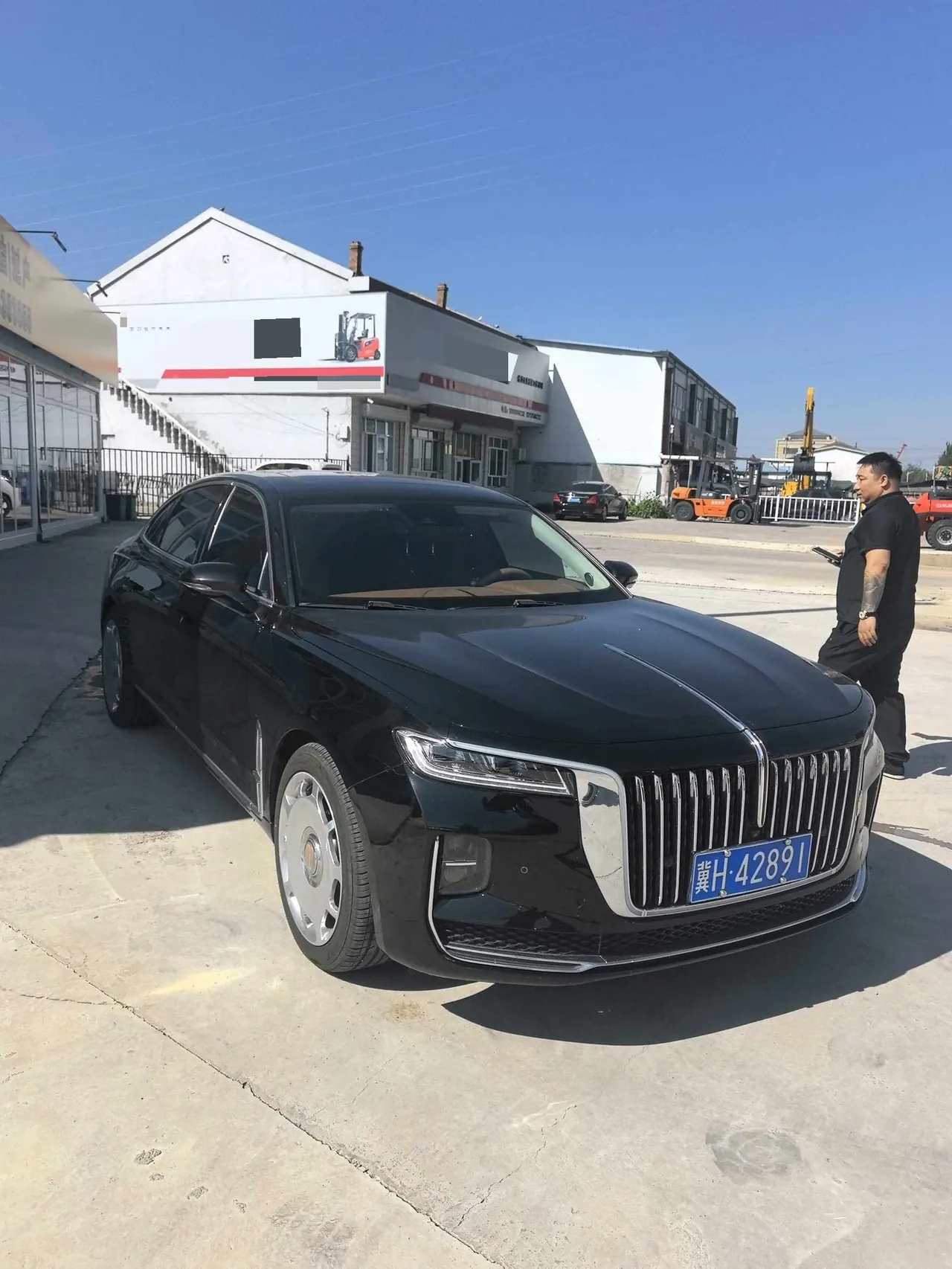 HongQi 2020 H9 48V 2.0T Zhilian Flag Edition Automatic Gear 3