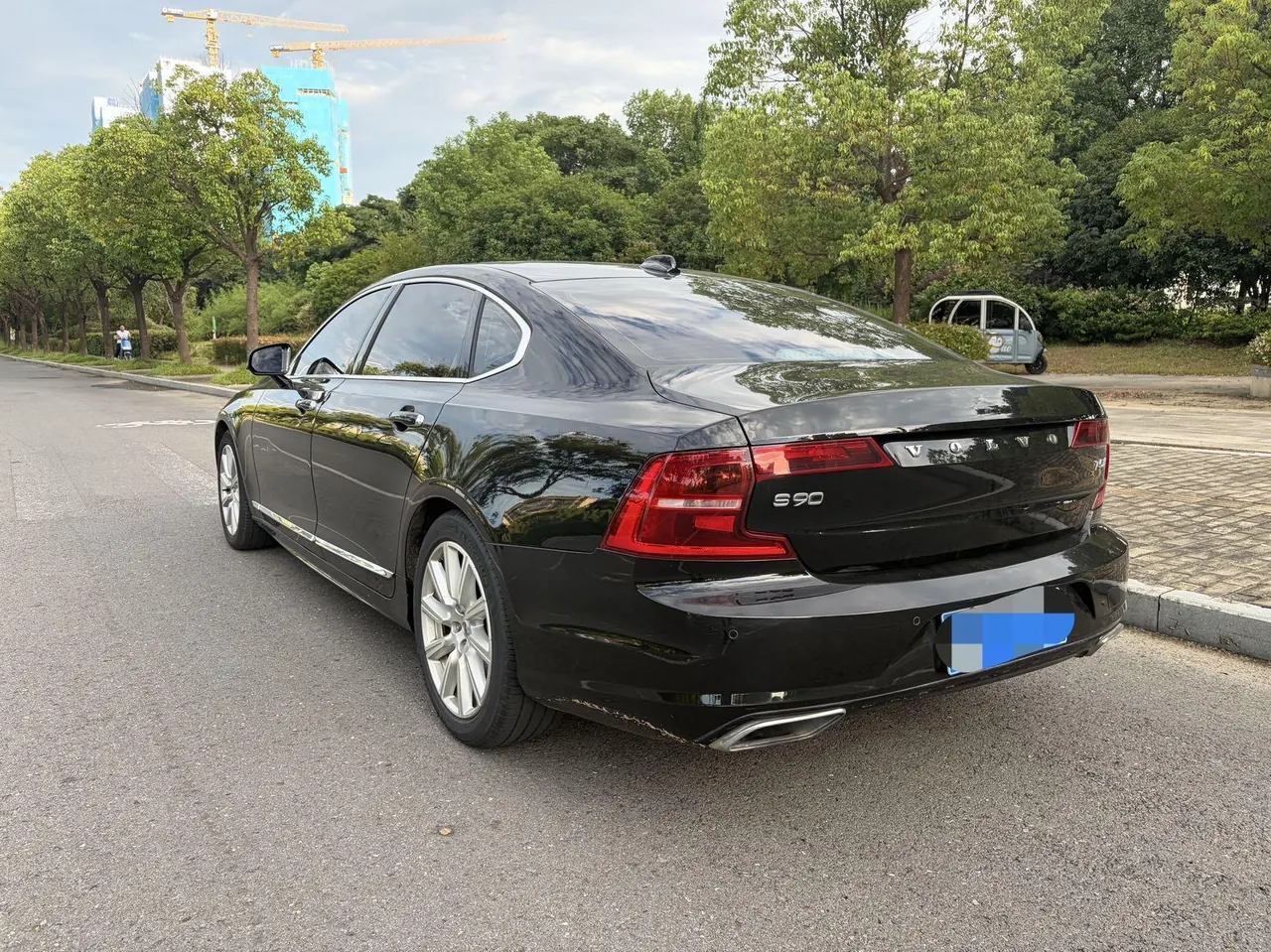 Volvo 2020 S90 2.0T T5 Zhiyi Deluxe Edition Automatic Gear 4