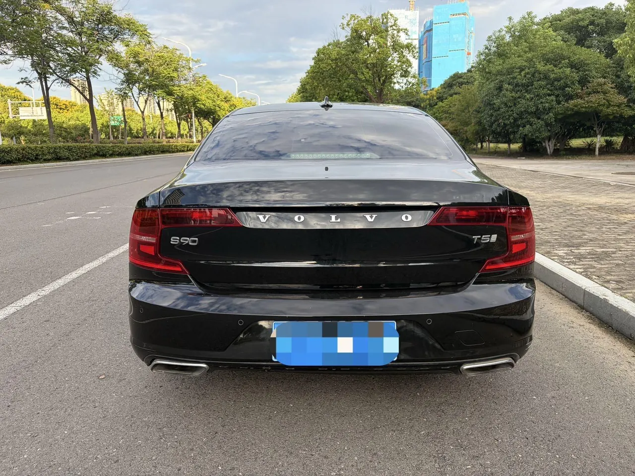Volvo 2020 S90 2.0T T5 Zhiyi Deluxe Edition Automatic Gear 5
