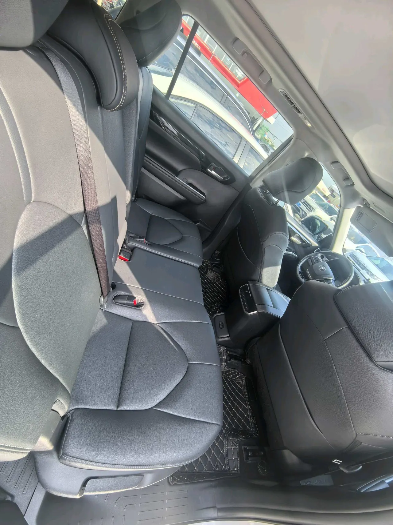 Toyota 2023 Highlander Dual Engine 2.5 Stepless Four-wheel Drive Knight Edition 7-seat Automatic Gear 6