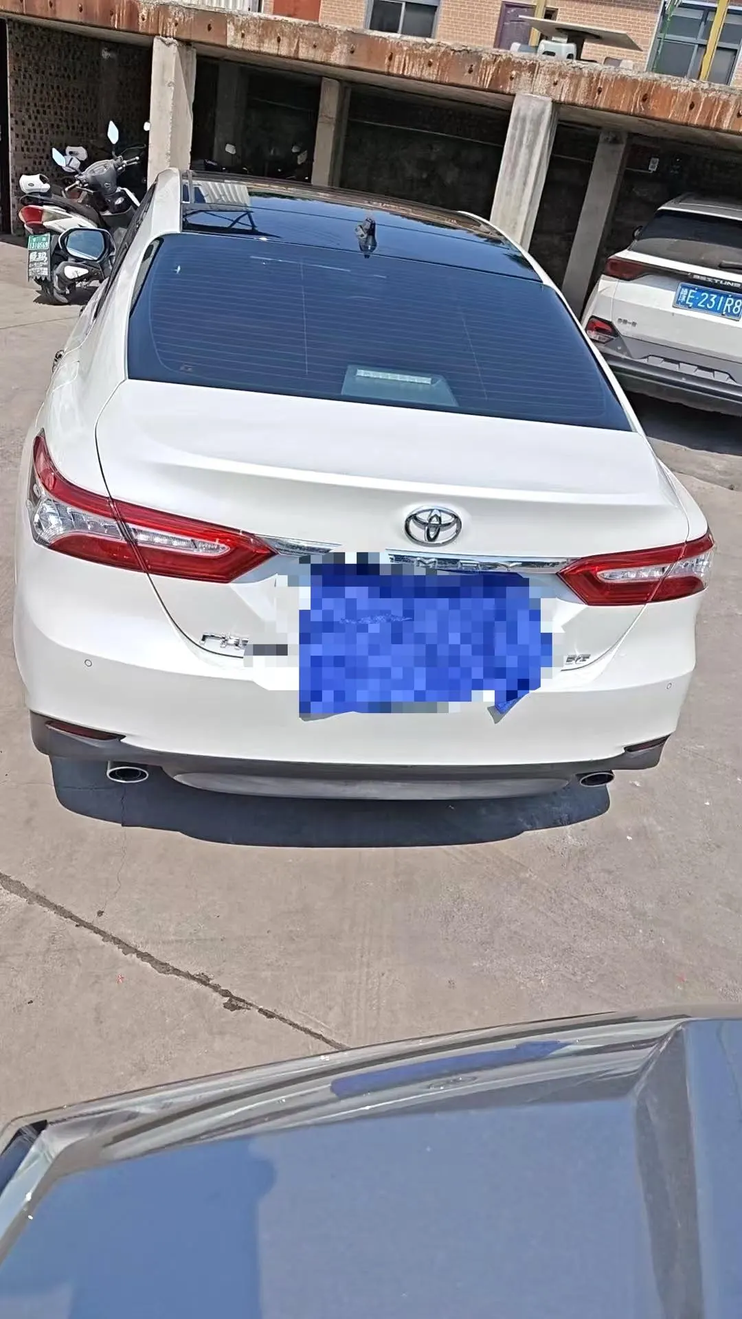 Toyota 2021 Camry 2.5G Deluxe Edition Automatic Gear 4