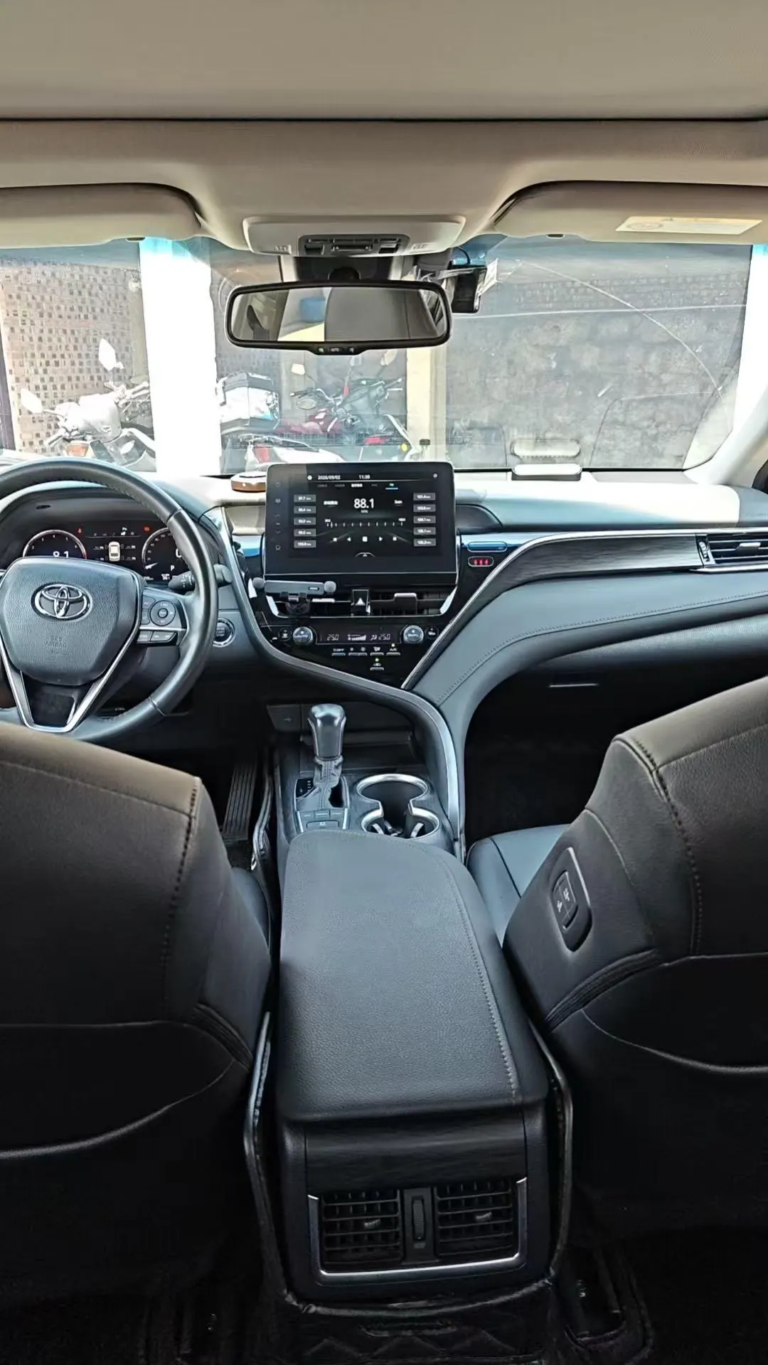 Toyota 2021 Camry 2.5G Deluxe Edition Automatic Gear 6
