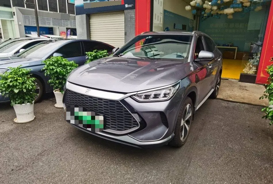 BYD Song PLUS New Energy 2021 Song PLUS DM-i 1.5 Stepless 51KM Honorable Automatic Gear - View 1