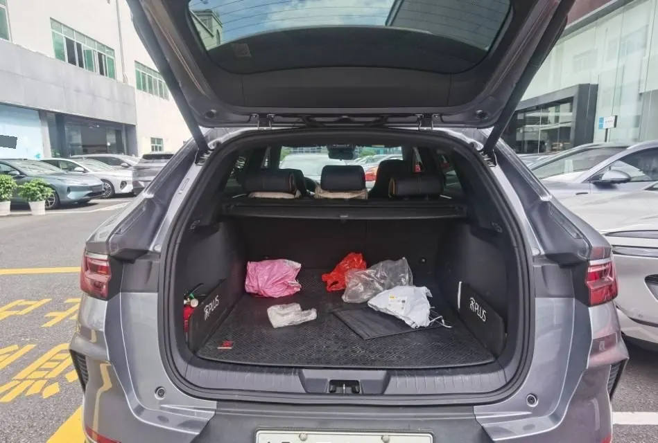 BYD Song PLUS New Energy 2021 Song PLUS DM-i 1.5 Stepless 51KM Honorable Automatic Gear 6