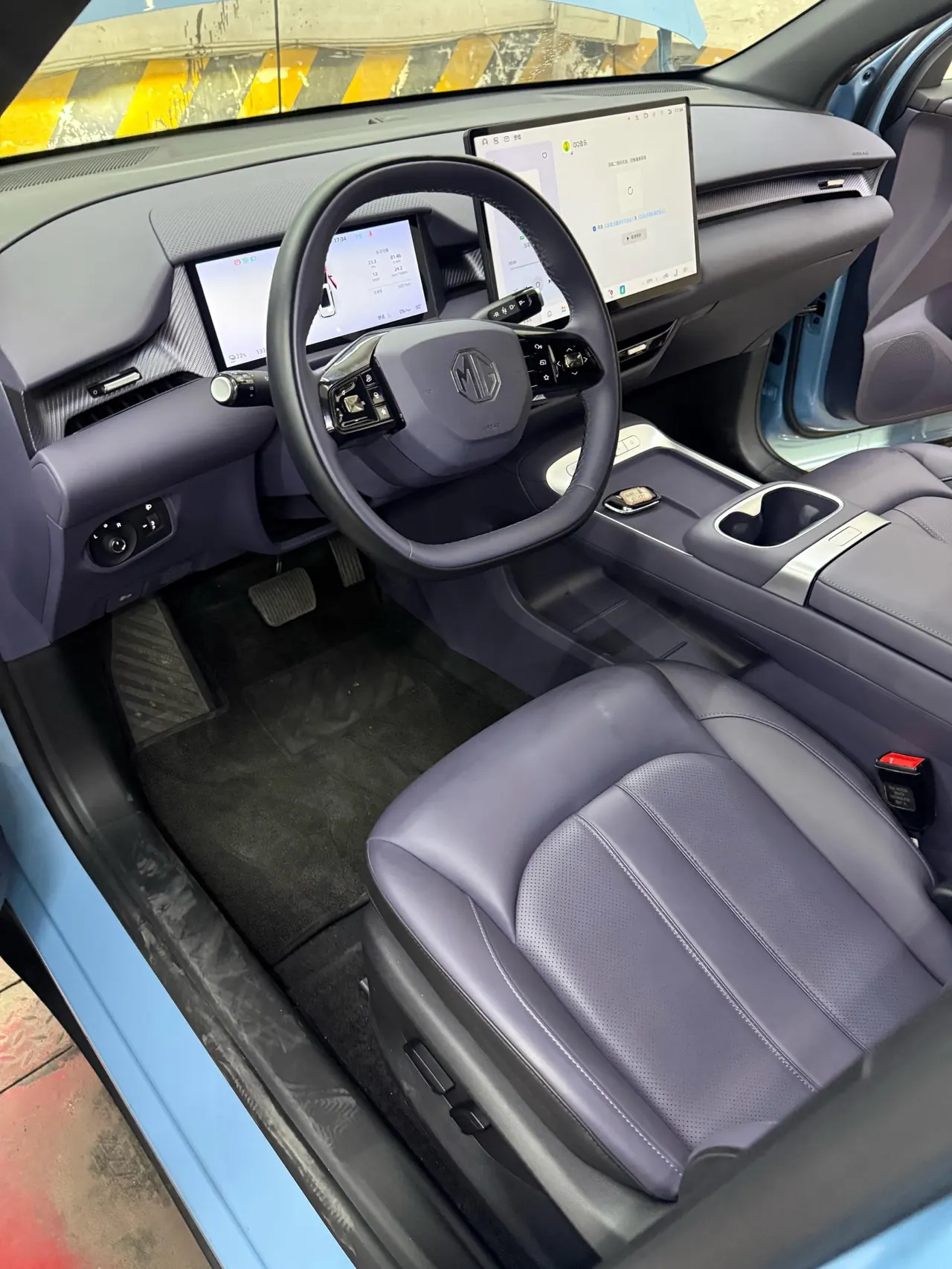 MG 2026 MG 4X 610 Free Edition Automatic Gear 3