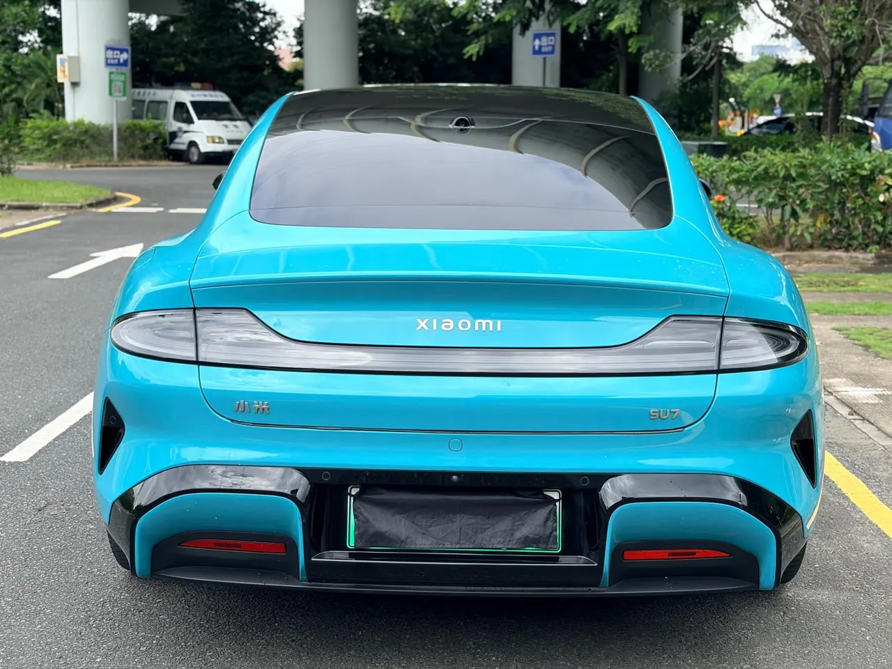 MI 2024 SU 7 700km Rear Drive Long Endurance Smart Driving Edition Automatic Gear 5