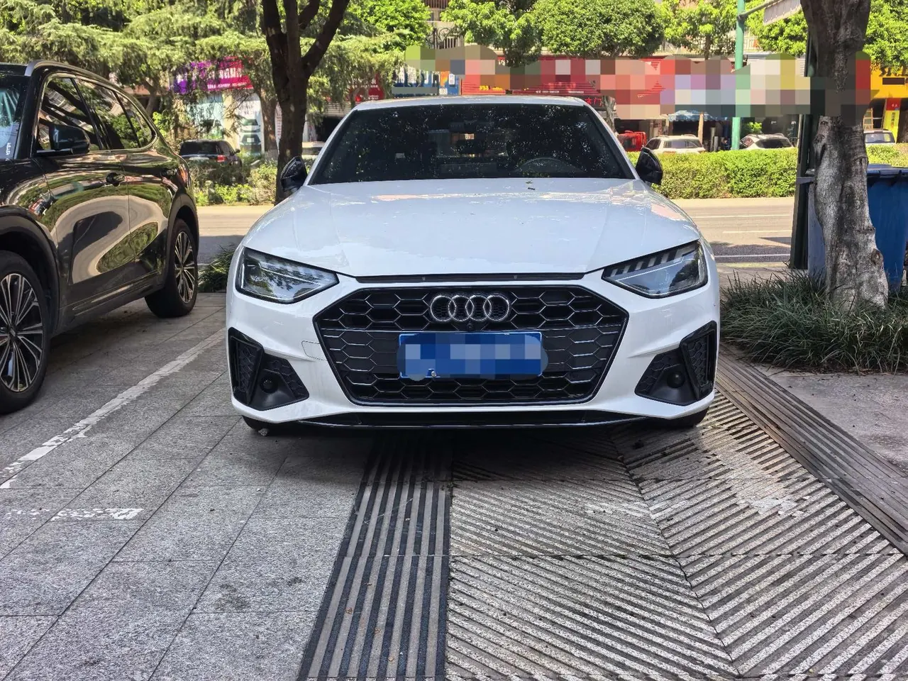 Audi 2024 A4L 2.0TFSI 40TFSI Deluxe Dynamic Automatic 2