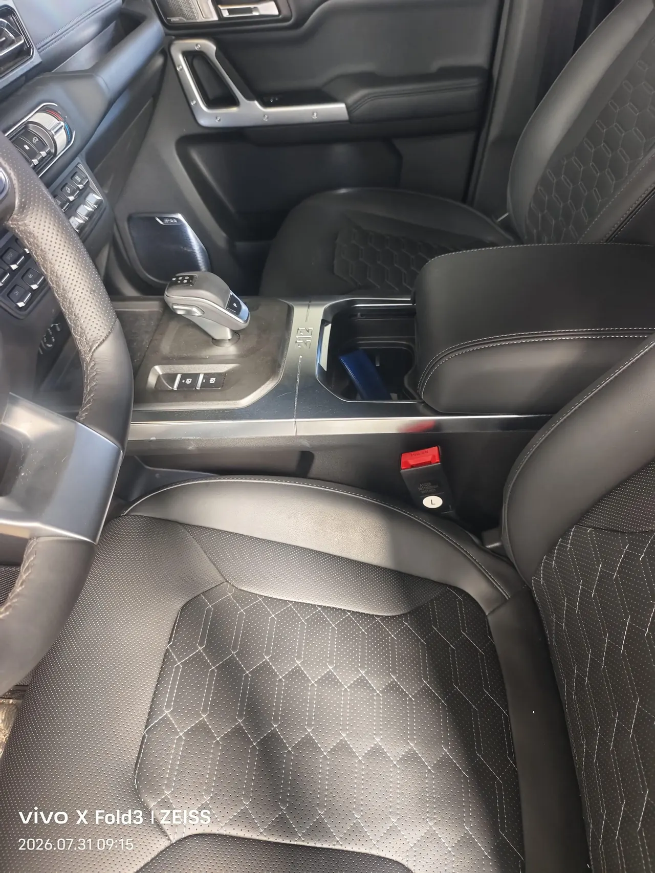 212 2024 T01 2.0T Explorer Automatic 7