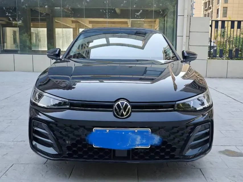 Volkswagen 2026 Passat Pro 1.5TSI 300TSI Longyao Edition Automatic Gear 2
