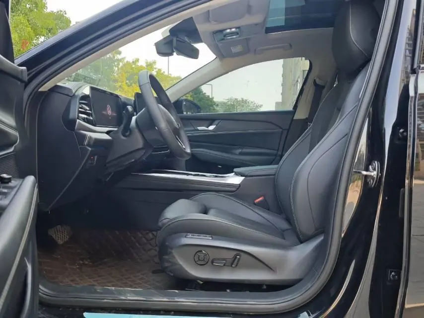 Volkswagen 2026 Passat Pro 1.5TSI 300TSI Longyao Edition Automatic Gear 4