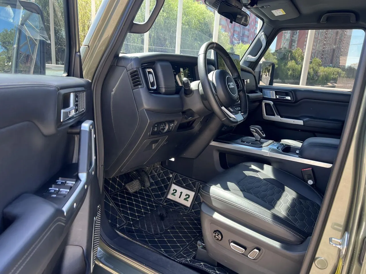 212 2024 T01 2.0T Explorer Automatic 4