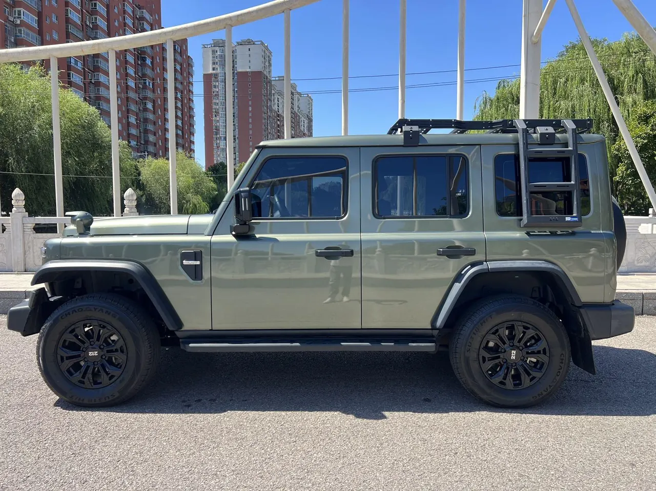 212 2024 T01 2.0T Explorer Automatic 8