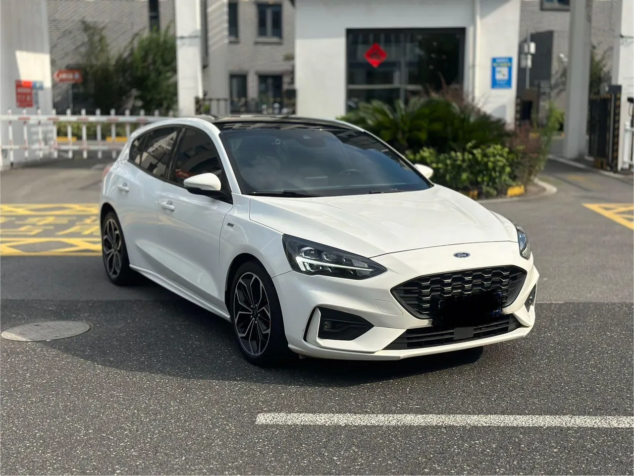 Ford 2020 Fox-hatchback 1.5T EcoBoost 180 ST Line Automatic 3