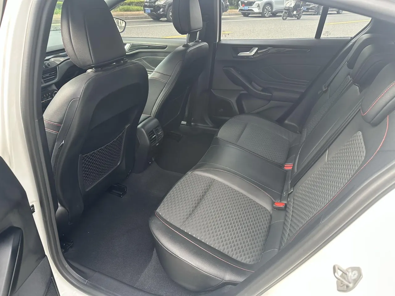 Ford 2020 Fox-hatchback 1.5T EcoBoost 180 ST Line Automatic 8