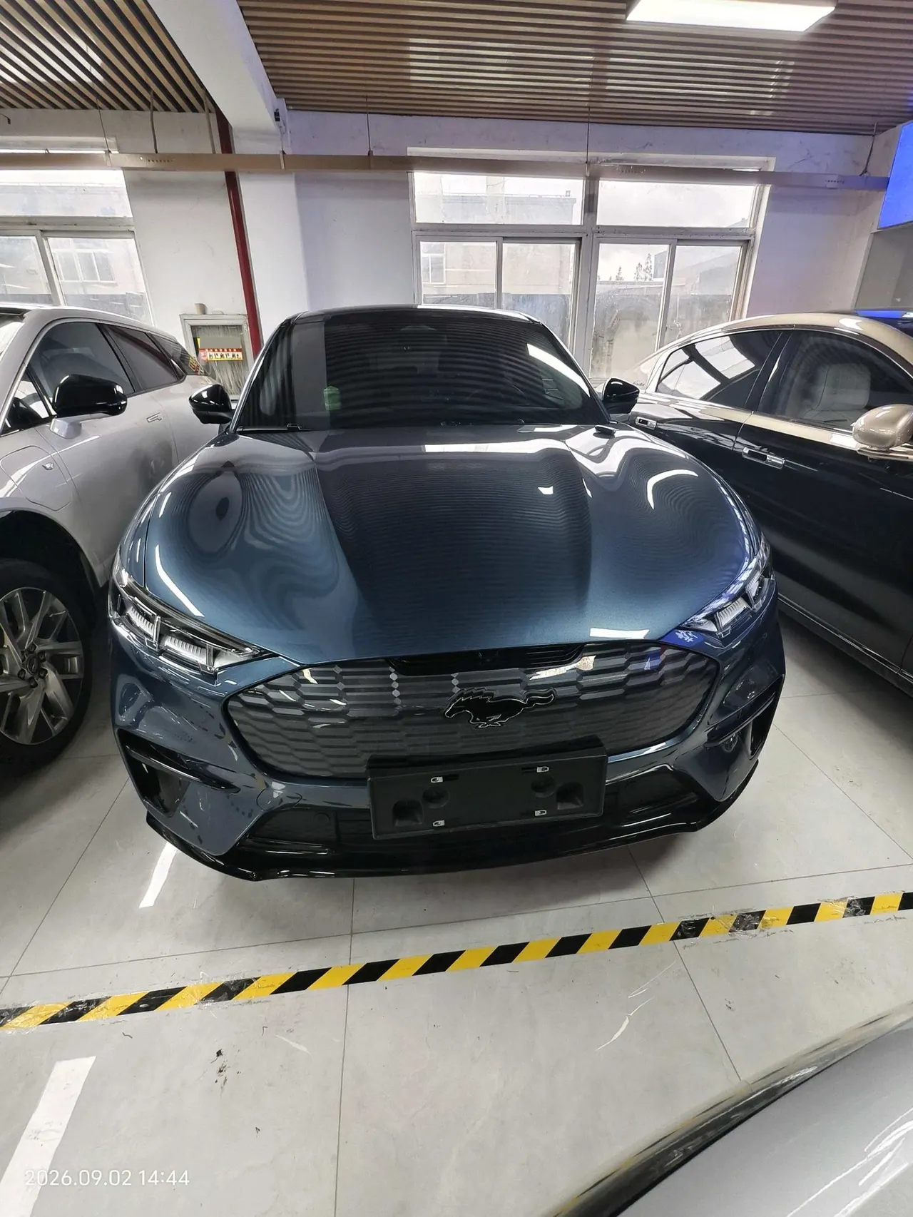 Ford Electric Horse 2021 Mustang Mach-E Boundless Rear Drive Deluxe Edition (Long Endurance) Automatic Gear 2