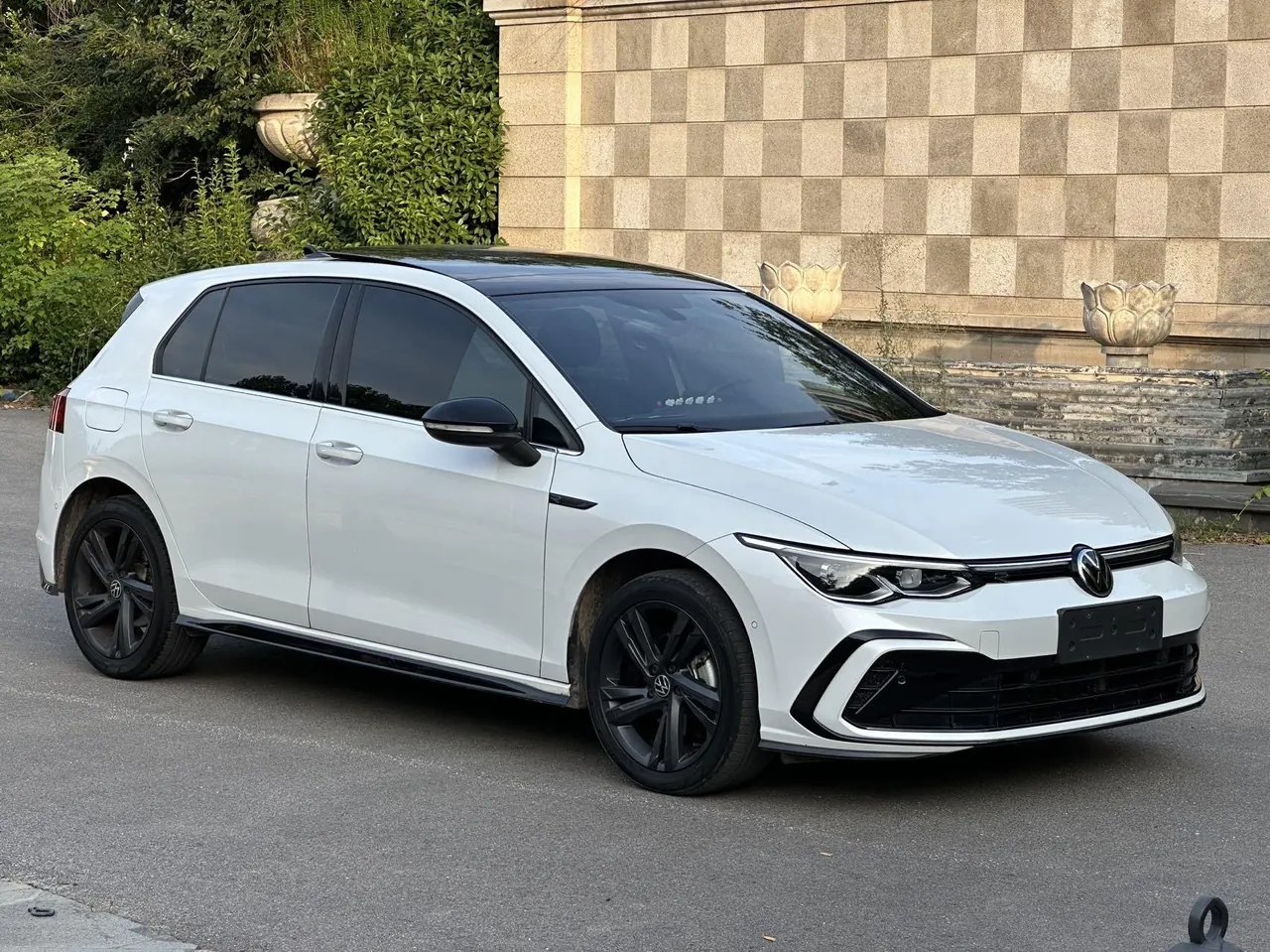 Volkswagen 2023 Golf 8 R-Line 1.4TSI 280TSI Lite Automatic 3