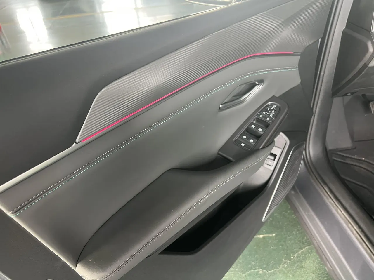 BYD 2026 Song L DM-i 1.5 Stepless 130KM Exceed Automatic 5