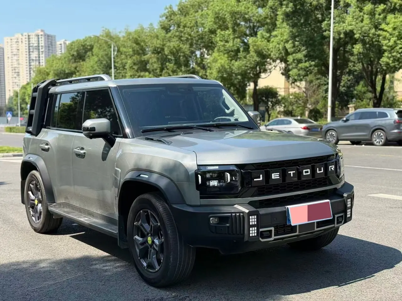 Jetour 2024 Traveler 2.0T Four-Wheel-Drive Cross-Country PRO Entertainment Version Automatic Transmission 3