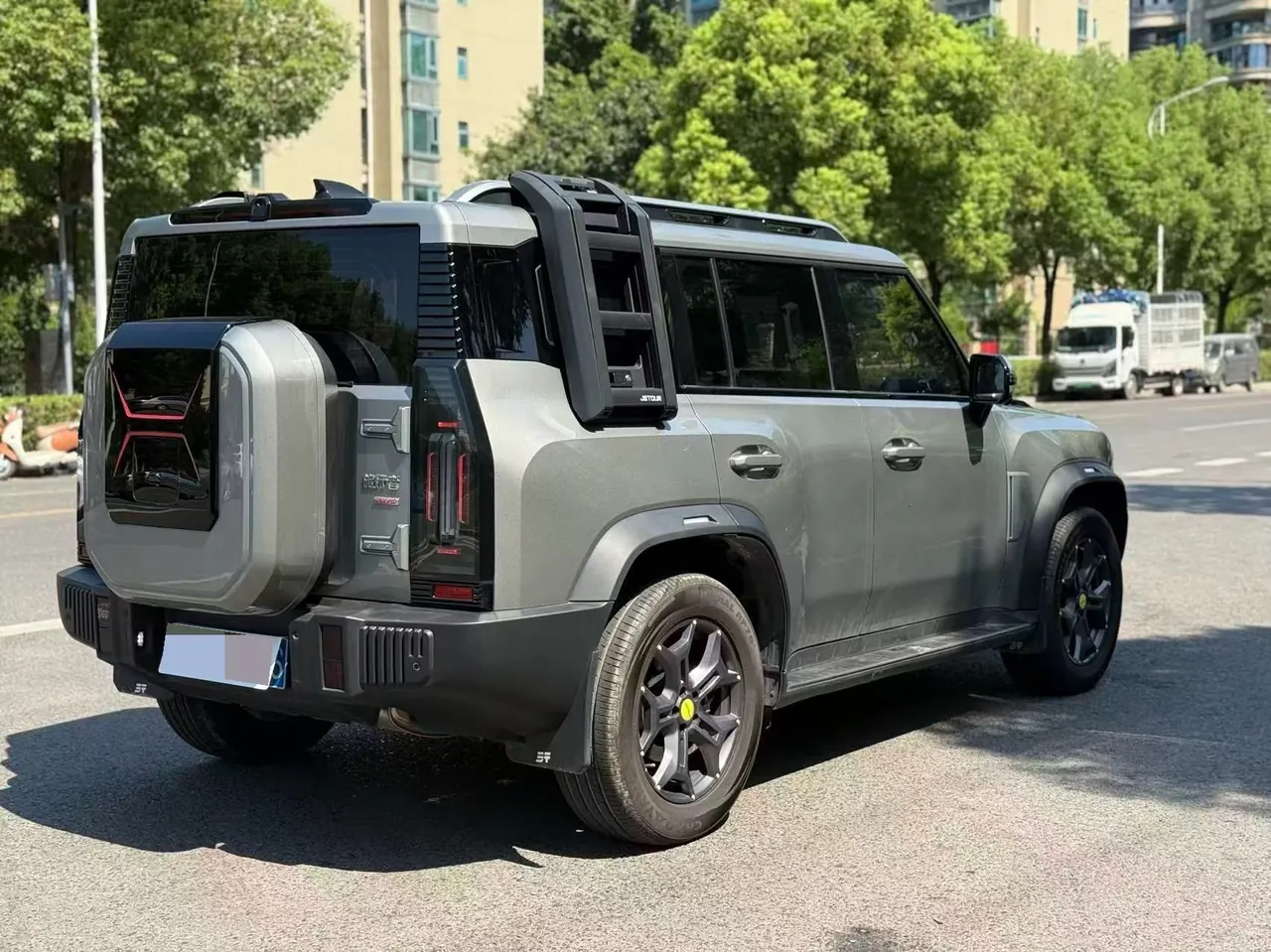 Jetour 2024 Traveler 2.0T Four-Wheel-Drive Cross-Country PRO Entertainment Version Automatic Transmission 7