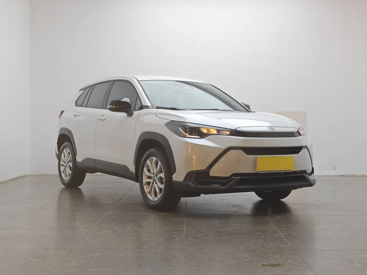 Toyota 2026 Front Landa 2.0 Stepless Comfort PLUS Edition Automatic Gear 2