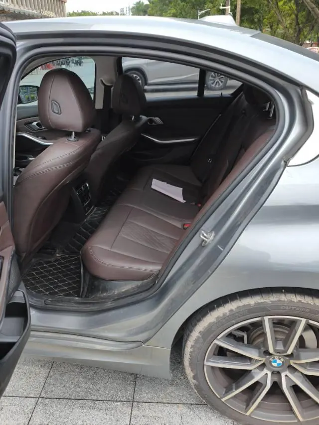 BMW 3 Series 2023 320i 2.0T M Sports Suit Automatic Gear 4