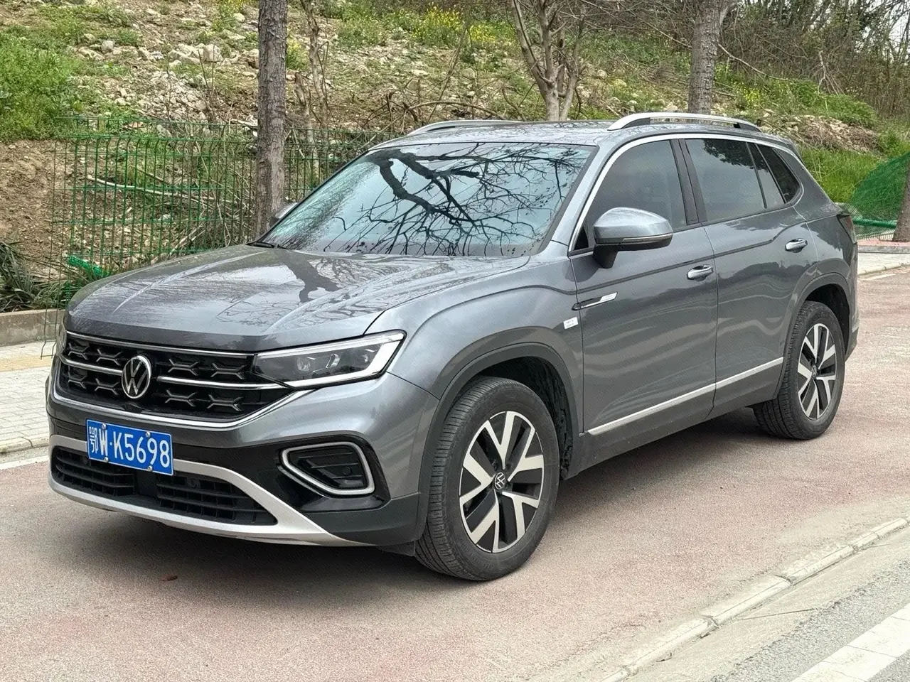 打开图片灯箱:Volkswagen 2023 Tanyue 2.0TSI 330TSI Two-Drive Luxury Plus Advanced Edition Automatic Gear