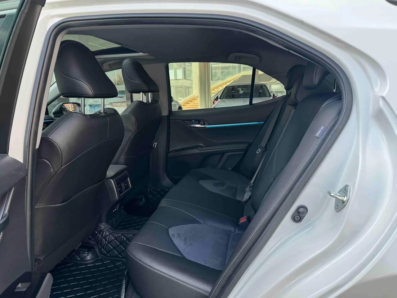 Toyota 2022 Camry 2.0S Stepless Knight Edition Automatic Gear 6