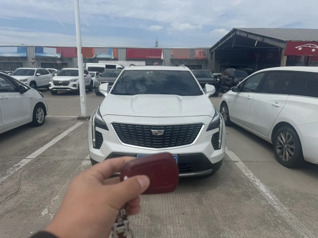 Cadillac 2021 XT4 2.0T 28T Two-Drive Leading Automatic Gear 3