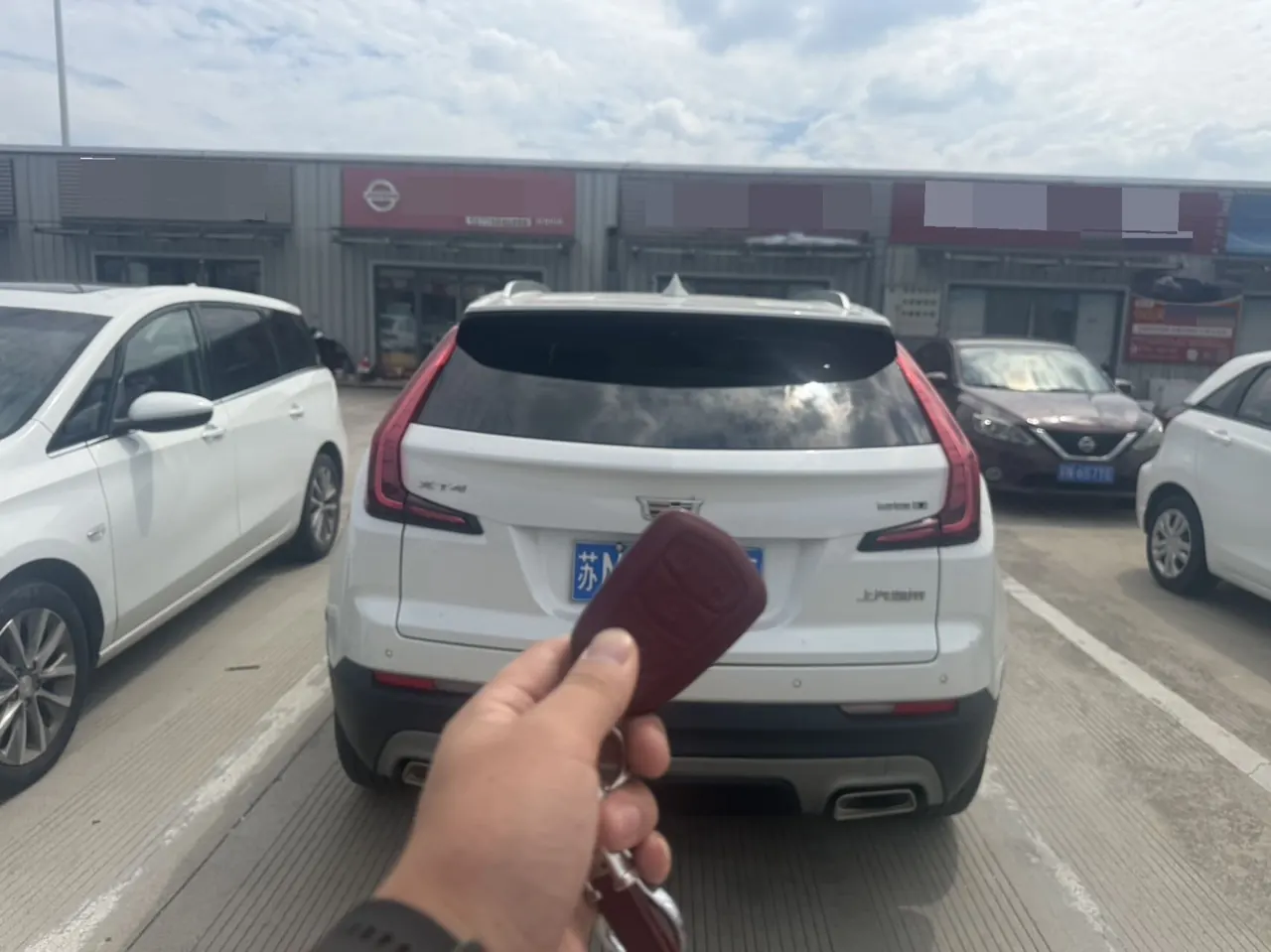 Cadillac 2021 XT4 2.0T 28T Two-Drive Leading Automatic Gear 6