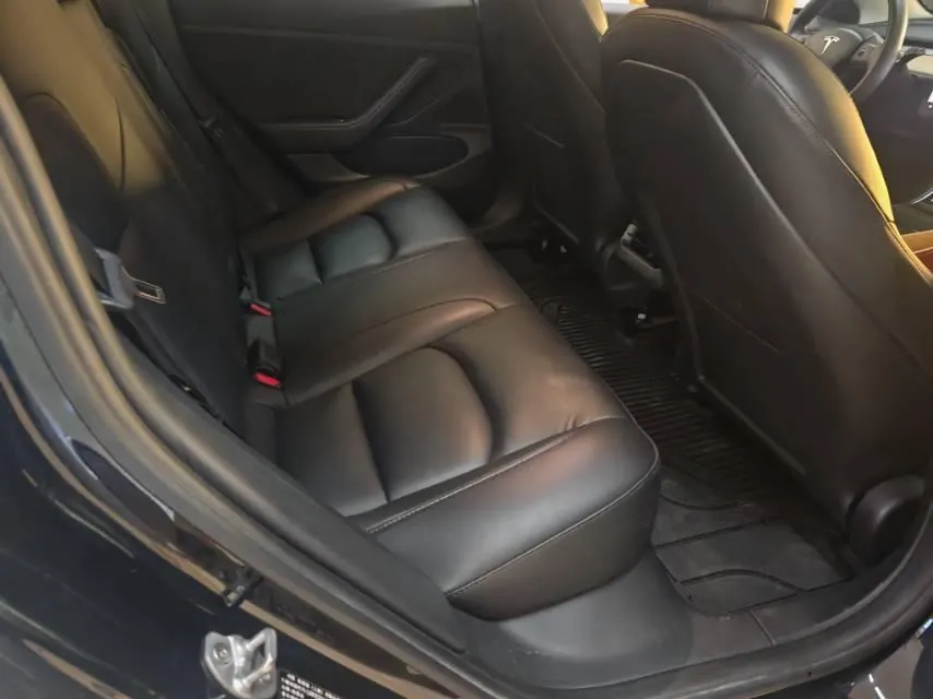 Tesla 2020 Model 3 long endurance rear wheel drive version (modified) automatic gear 7
