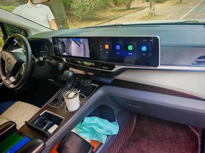 Toyota 2023 Sana 2.5 Stepless Comfort Edition Automatic Gear 3