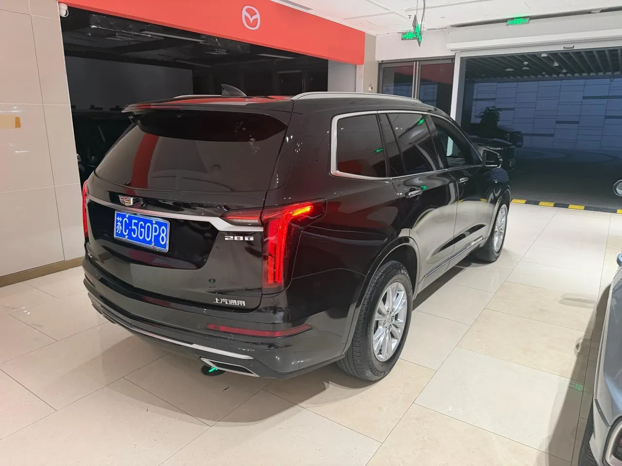 Cadillac 2022 XT6 48V 2.0T 7-seat four-wheel drive fashion automatic gear 12