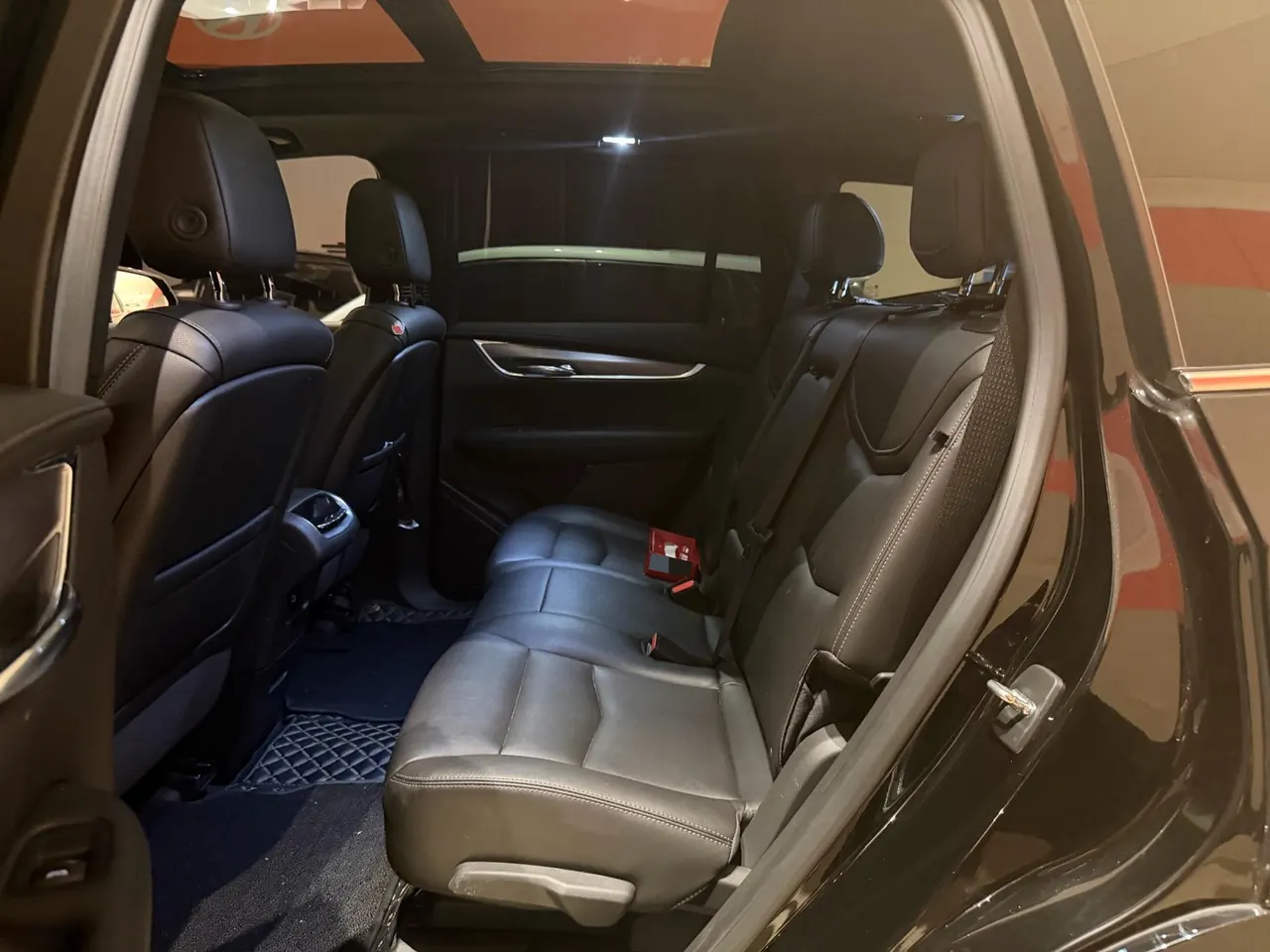 Cadillac 2022 XT6 48V 2.0T 7-seat four-wheel drive fashion automatic gear 6